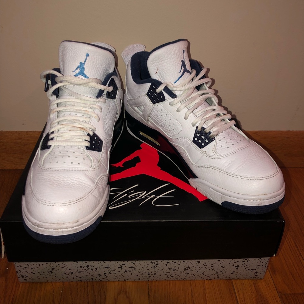 Air Jordan 4 Retro